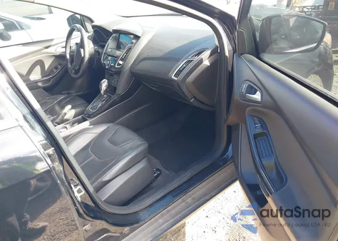 2016 Ford Focus Titanium из США, поврежденный, VIN 1FADP3N28GL369986